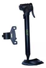 Cargar imagen en el visor de la galería, INFLADOR DE MANO SBK NEGRO M21-04