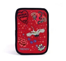 Cargar imagen en el visor de la galería, CARTUCHERA TRENDY 9898