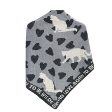 Cargar imagen en el visor de la galería, BUFANDA TRIANGULAR OREIRO LOVE 31165