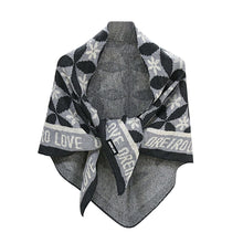 Cargar imagen en el visor de la galería, BUFANDA TRIANGULAR OREIRO LOVE 31168
