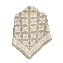 Cargar imagen en el visor de la galería, BUFANDA TRIANGULAR OREIRO LOVE 31168
