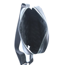 Cargar imagen en el visor de la galería, RIÑONERA TRENDY 31842