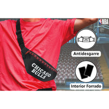 Cargar imagen en el visor de la galería, RIÑONERA NBA CHICAGO BULLS 27608