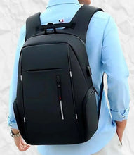 Cargar imagen en el visor de la galería, MOCHILA ANTIROBO NOTEBOOK 15.6 CON USB 2100