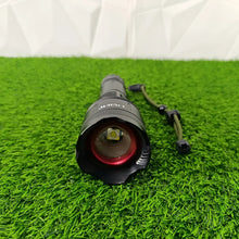 Cargar imagen en el visor de la galería, LINTERNA ALUMINIO 60W-BAT 26650 5800MAH L674