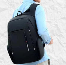 Cargar imagen en el visor de la galería, MOCHILA ANTIROBO NOTEBOOK 15.6 CON USB 2100