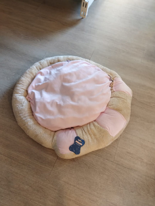 CAMA EN FORMA HUELLA 70X18 CM 13120