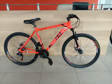 Cargar imagen en el visor de la galería, BICICLETA ROD26 ALUMINIO TKL B000329
